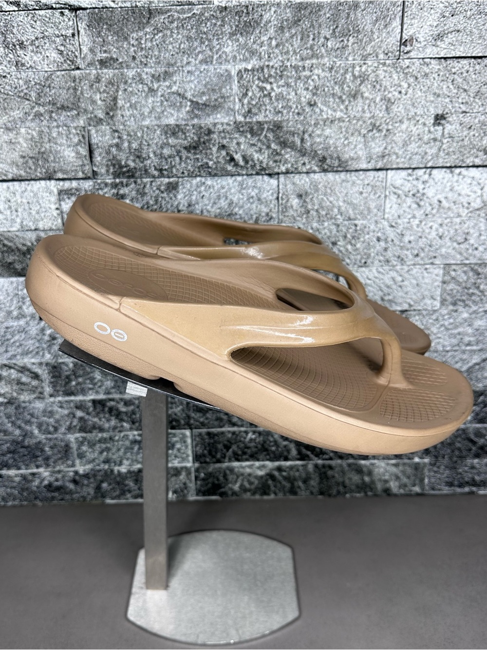 Oofos Ooriginal Tan Recovery Sandals / Slides - W11